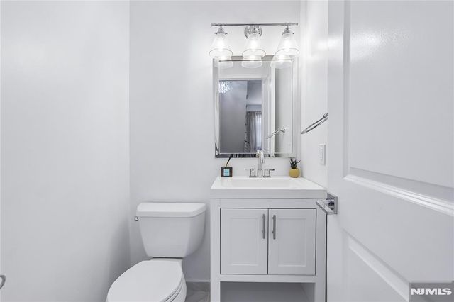 1315 15th Street, Fort Lee, NJ 07024