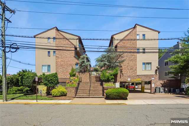 1315 15th Street, Fort Lee, NJ 07024