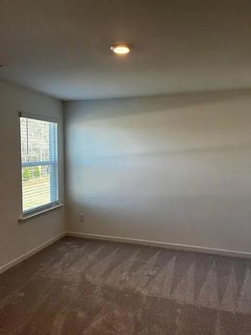 3710 Cattle Field Xing, Loganville, GA 30052