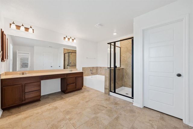 210 McGinnis TRL, Kyle, TX 78640