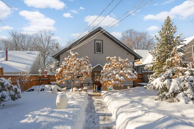 5325 Chowen Avenue S, Minneapolis, MN 55410