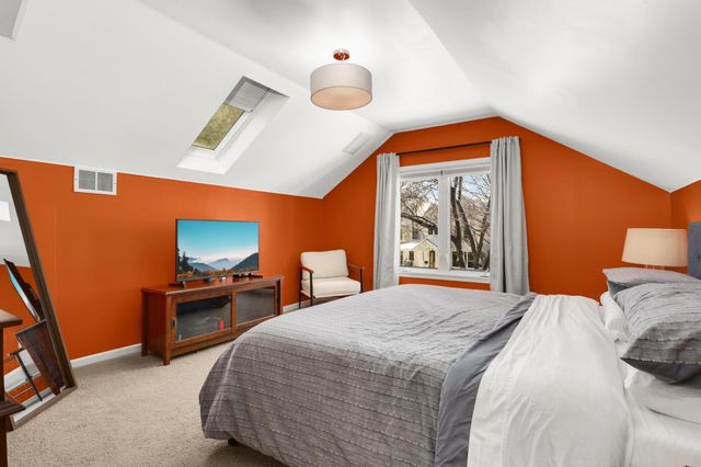 5325 Chowen Avenue S, Minneapolis, MN 55410