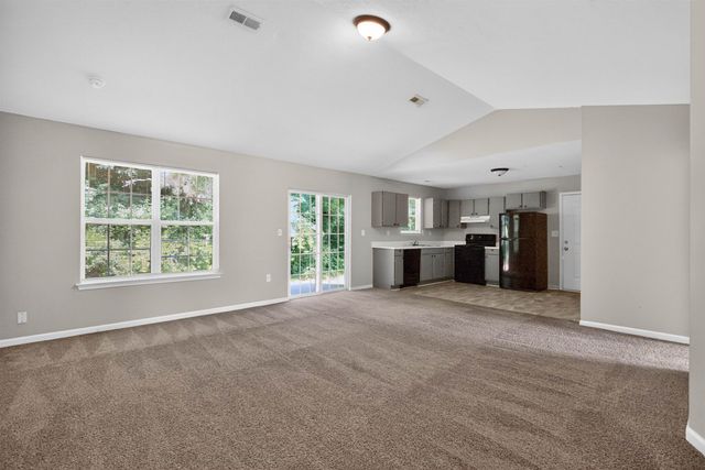 1876 Tamara Way, Spartanburg, SC 29301