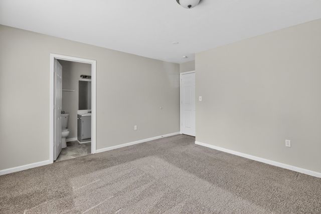 1876 Tamara Way, Spartanburg, SC 29301