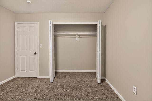 1876 Tamara Way, Spartanburg, SC 29301