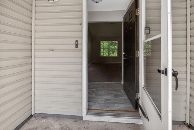 1876 Tamara Way, Spartanburg, SC 29301