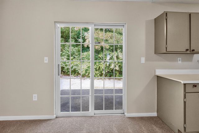 1876 Tamara Way, Spartanburg, SC 29301