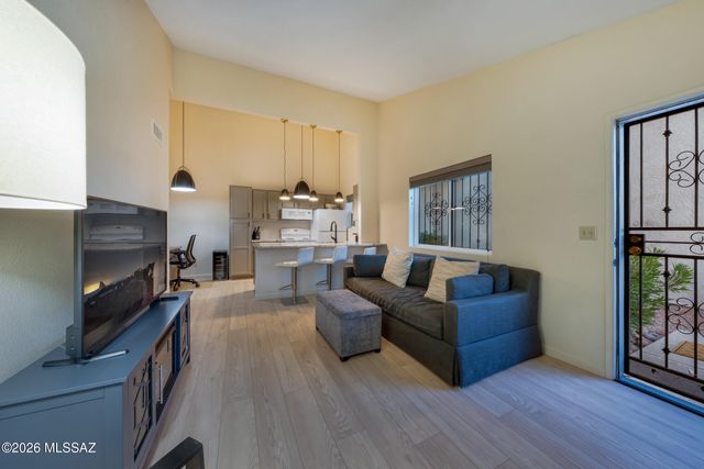 7668 E 22nd St Apt 77, Tucson, AZ 85710