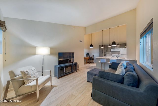 7668 E 22nd St Apt 77, Tucson, AZ 85710