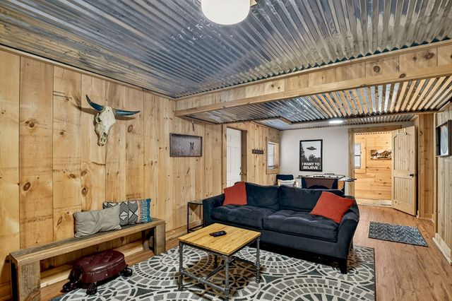 134 Hemlock Circle, Blue Ridge, GA 30513