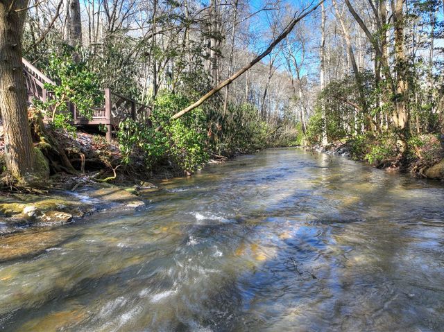 134 Hemlock Circle, Blue Ridge, GA 30513