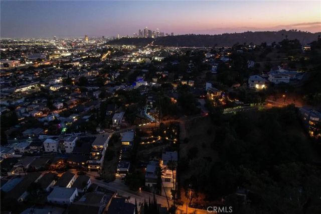 447 W Avenue 37, Los Angeles, CA 90065