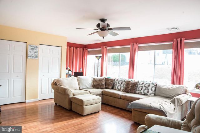 43 KOHOMO AVE, Sicklerville, NJ 08081