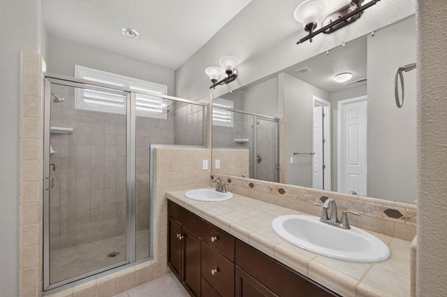 3665 Prescott Avenue, Clovis, CA 93619