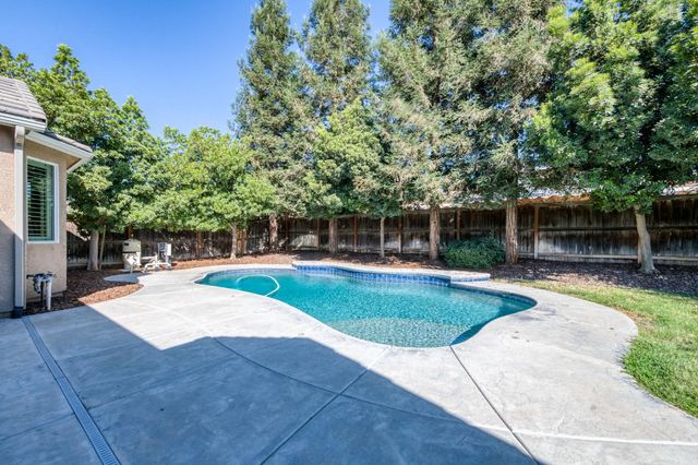 3665 Prescott Avenue, Clovis, CA 93619