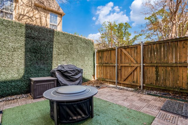 4017 Buena Vista Street 109, Dallas, TX 75204