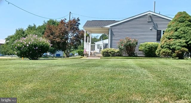 2015 SUMMIT AVE, Croydon, PA 19021