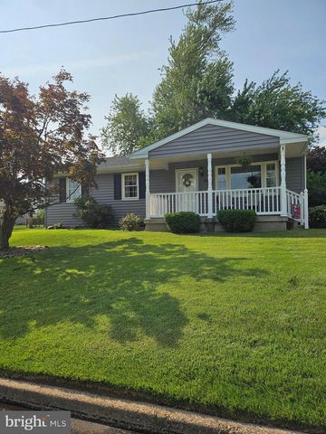 2015 SUMMIT AVE, Croydon, PA 19021
