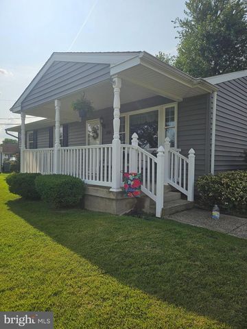 2015 SUMMIT AVE, Croydon, PA 19021