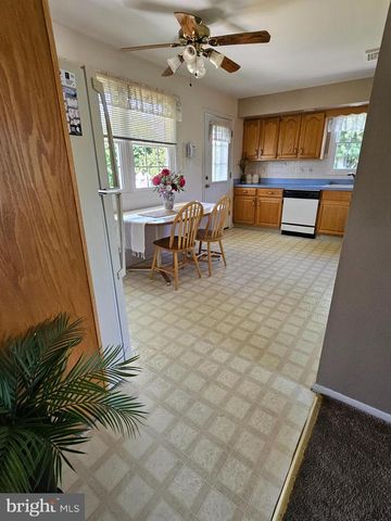2015 SUMMIT AVE, Croydon, PA 19021