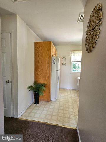 2015 SUMMIT AVE, Croydon, PA 19021