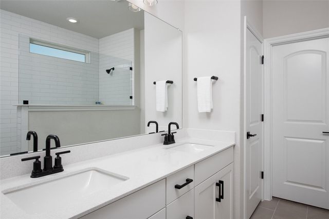 104 Palo Brea LOOP, Hutto, TX 78634