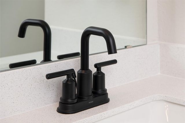 104 Palo Brea LOOP, Hutto, TX 78634