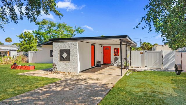 1042 W HILLCREST DRIVE, Cocoa, FL 32922