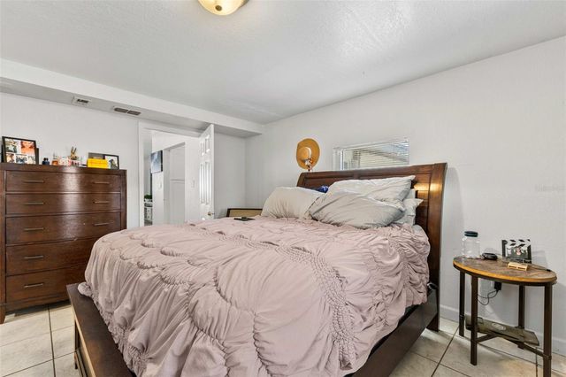 1042 W HILLCREST DRIVE, Cocoa, FL 32922