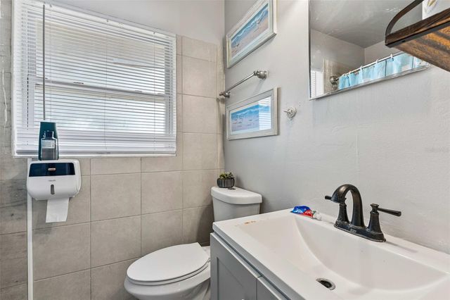 1042 W HILLCREST DRIVE, Cocoa, FL 32922