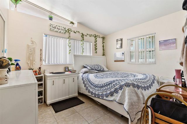 1042 W HILLCREST DRIVE, Cocoa, FL 32922