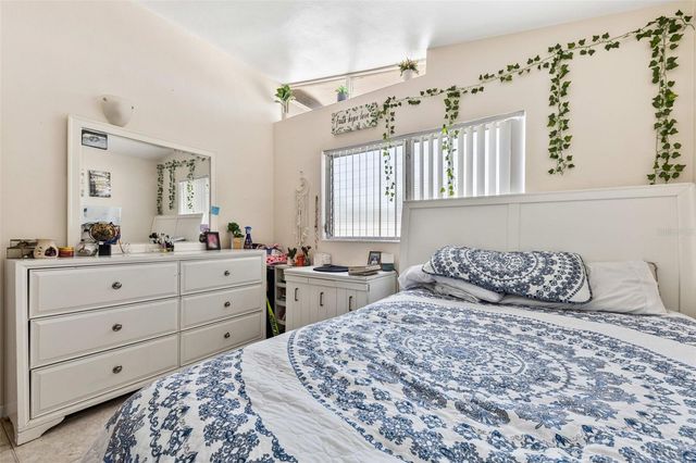 1042 W HILLCREST DRIVE, Cocoa, FL 32922