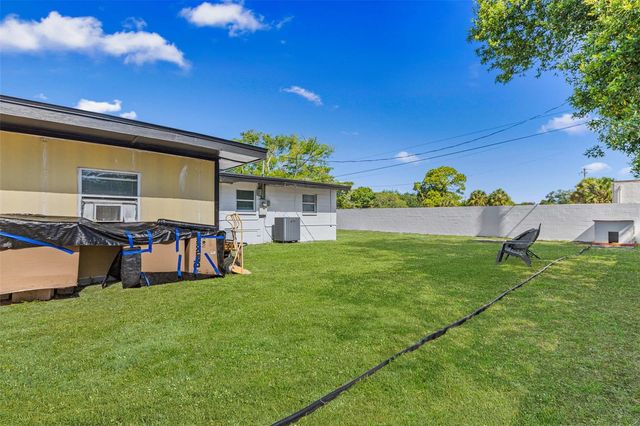 1042 W HILLCREST DRIVE, Cocoa, FL 32922