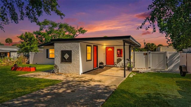 1042 W HILLCREST DRIVE, Cocoa, FL 32922