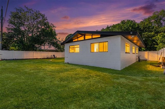 1042 W HILLCREST DRIVE, Cocoa, FL 32922