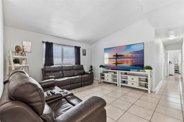 1042 W HILLCREST DRIVE, Cocoa, FL 32922