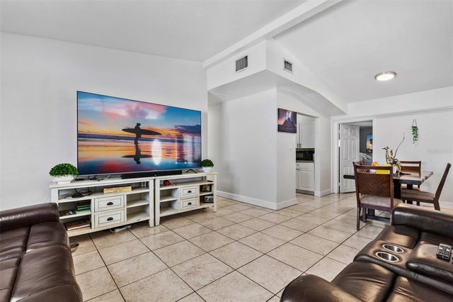 1042 W HILLCREST DRIVE, Cocoa, FL 32922