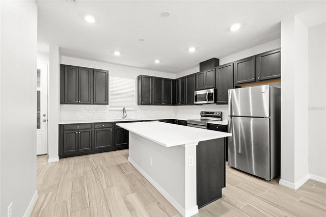 2966 VOYAGER AVENUE, St Cloud, FL 34771