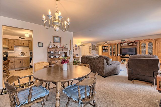 3 Alta Vita Drive 104, Hempfield Twp, PA 15601