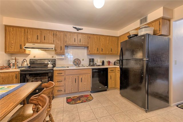 3 Alta Vita Drive 104, Hempfield Twp, PA 15601