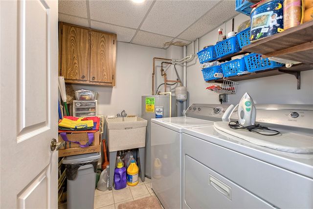 3 Alta Vita Drive 104, Hempfield Twp, PA 15601