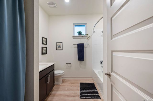 127 NEW HAMPTON WAY, San Marcos, TX 78666