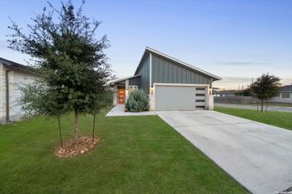 127 NEW HAMPTON WAY, San Marcos, TX 78666