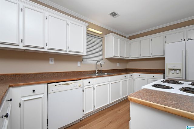 803 15TH AVENUE N, Clanton, AL 35045