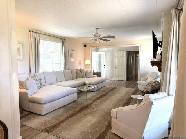 1418 Glasgow Ave, Baton Rouge, LA 70808