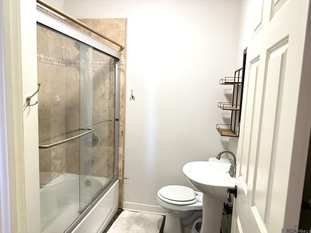 1418 Glasgow Ave, Baton Rouge, LA 70808