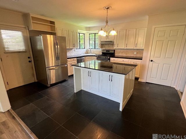 1418 Glasgow Ave, Baton Rouge, LA 70808