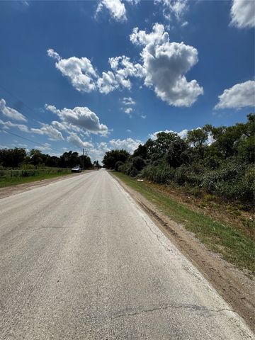 1211 W Simonds Road, Seagoville, TX 75159