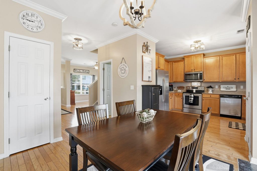 Image 12 of property listing at 9657 S Carousel Circle, Summerville, SC 29485