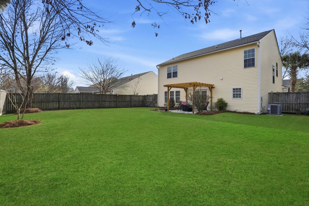 Image 35 of property listing at 9657 S Carousel Circle, Summerville, SC 29485